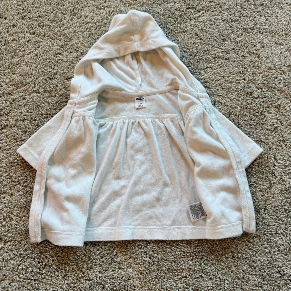 Old Navy Baby Girl swim coverup White Hooded Zip-Up Jacket Size 0-3 Months - Picture 5 of 6